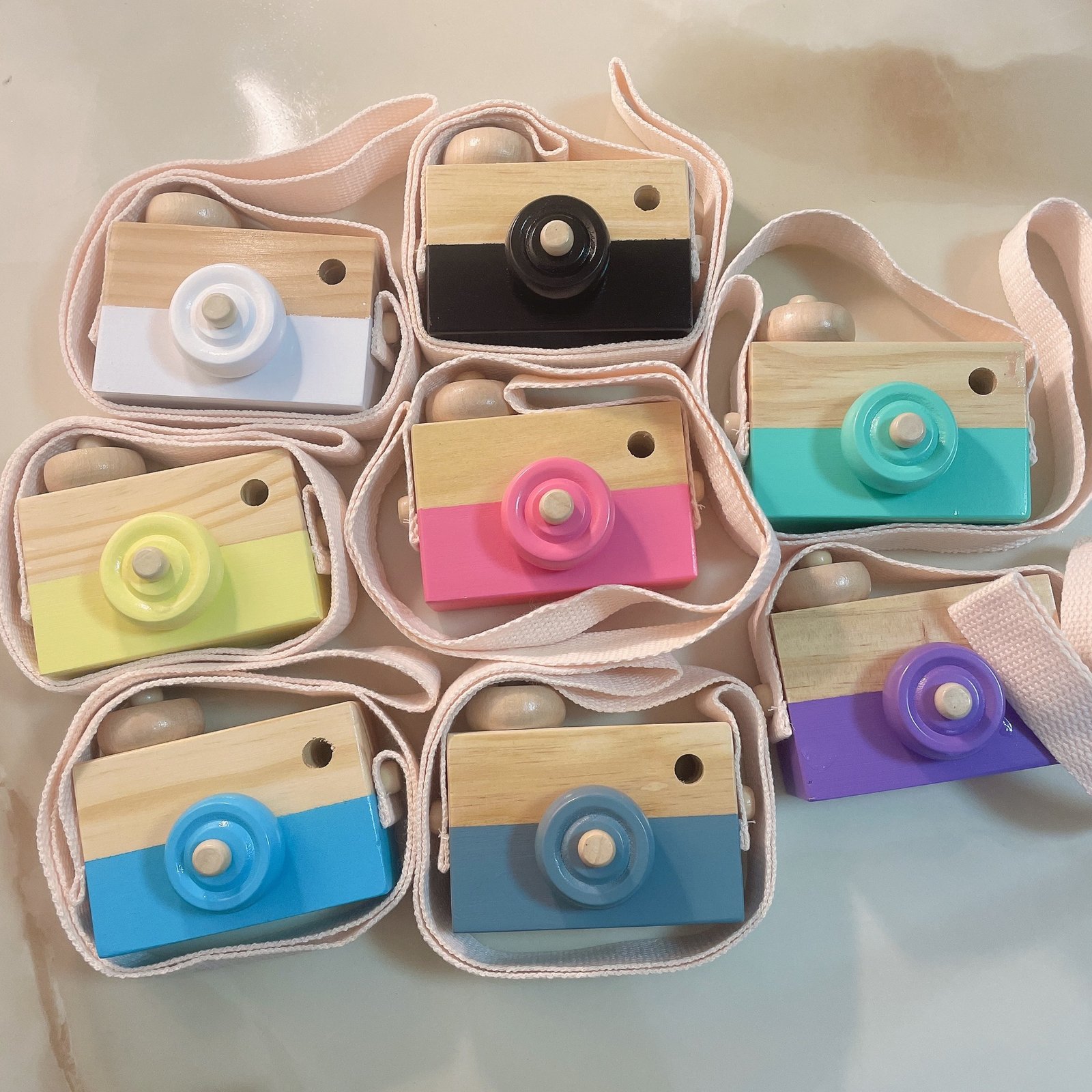 Wooden children's camera toys for early education, hands-on photography, home decoration, and ornaments